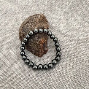 Hematite Beaded Stretch Bracelet | Polished Stone | Unisex